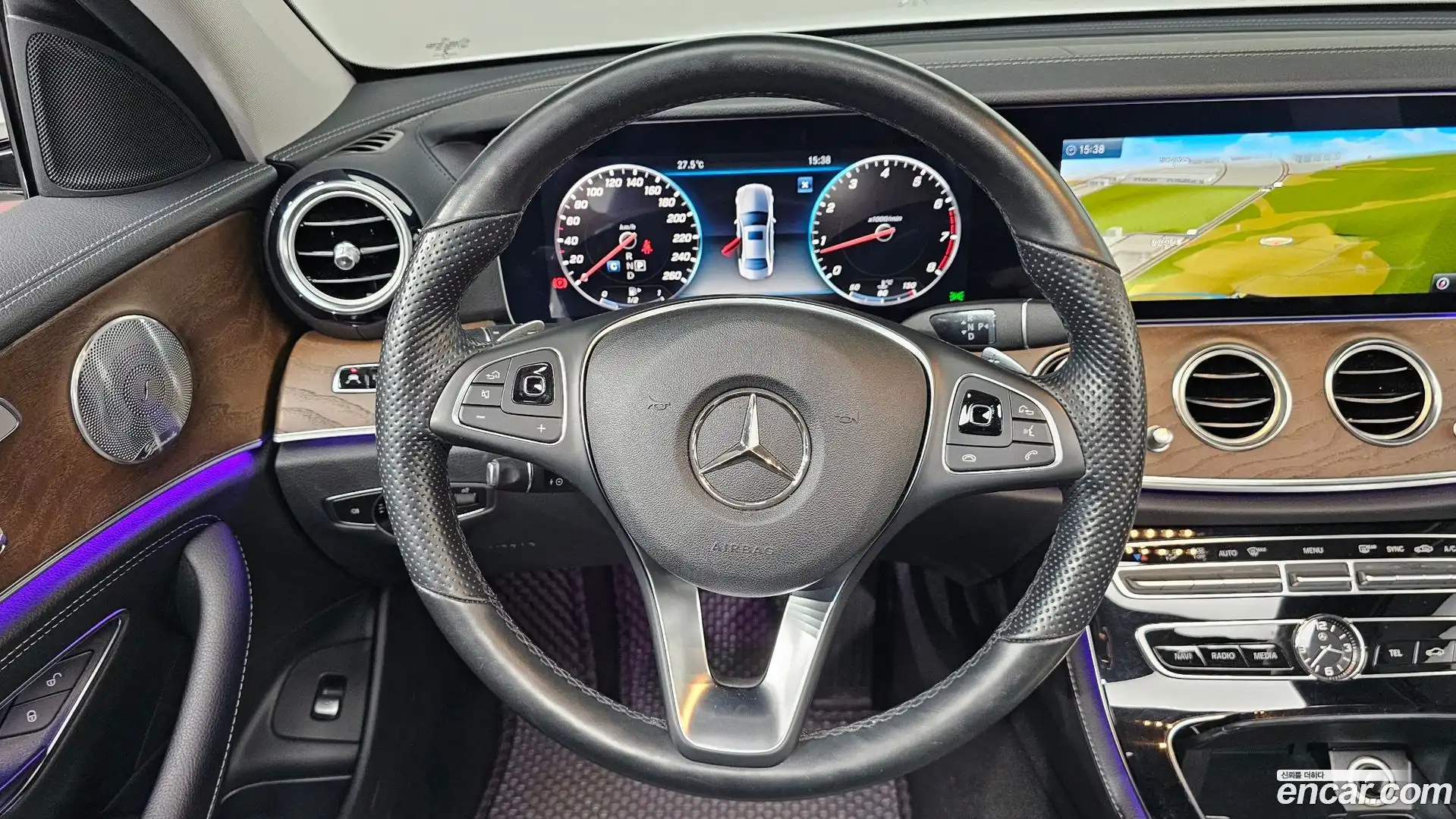 E-Class Mercedes-Benz 2018.4-OPTION-017