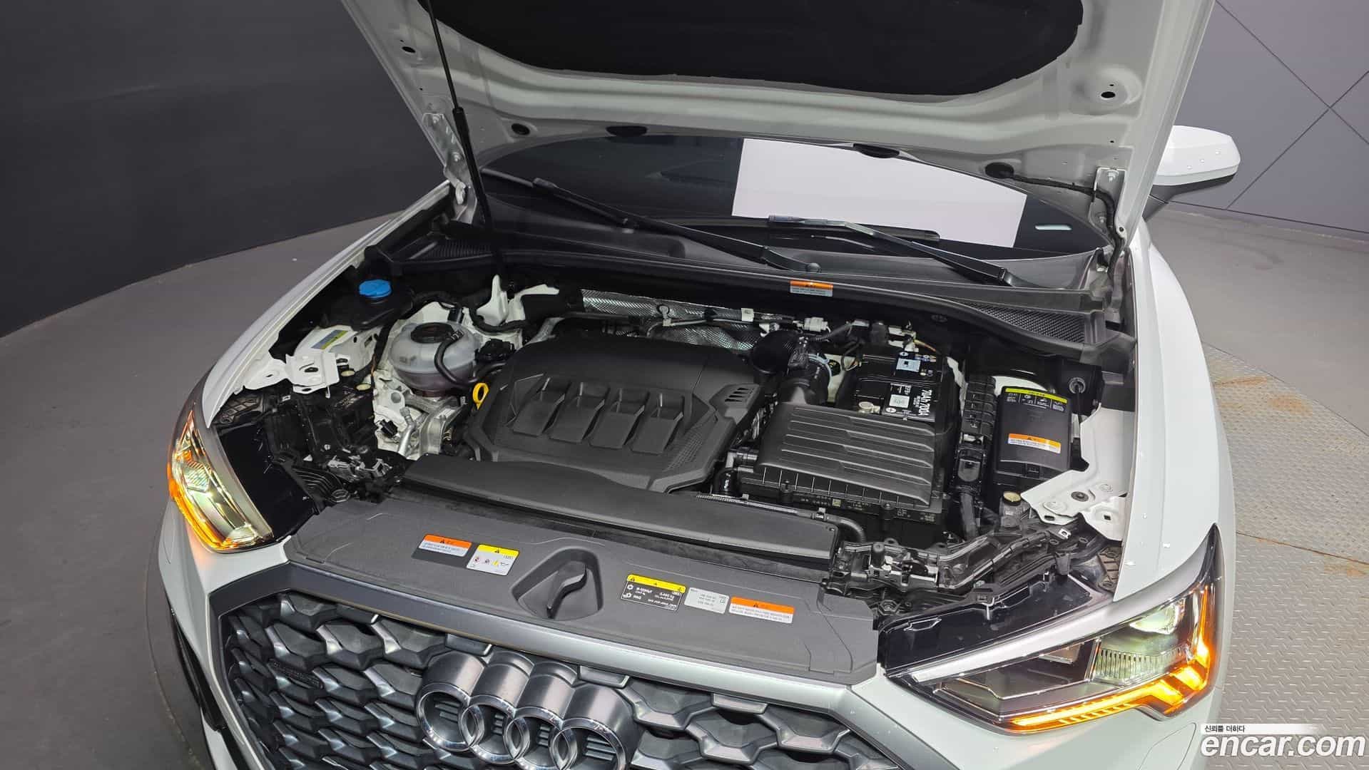 Q3 Audi 2023.11-OUTER-006
