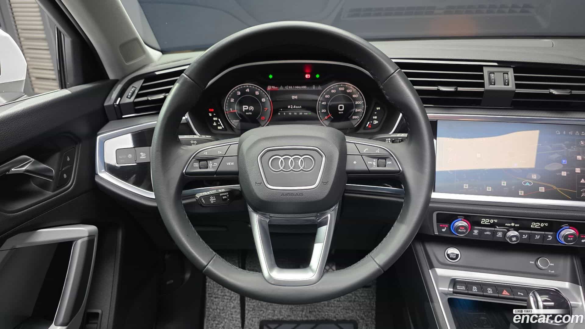 Q3 Audi 2023.11-OPTION-017