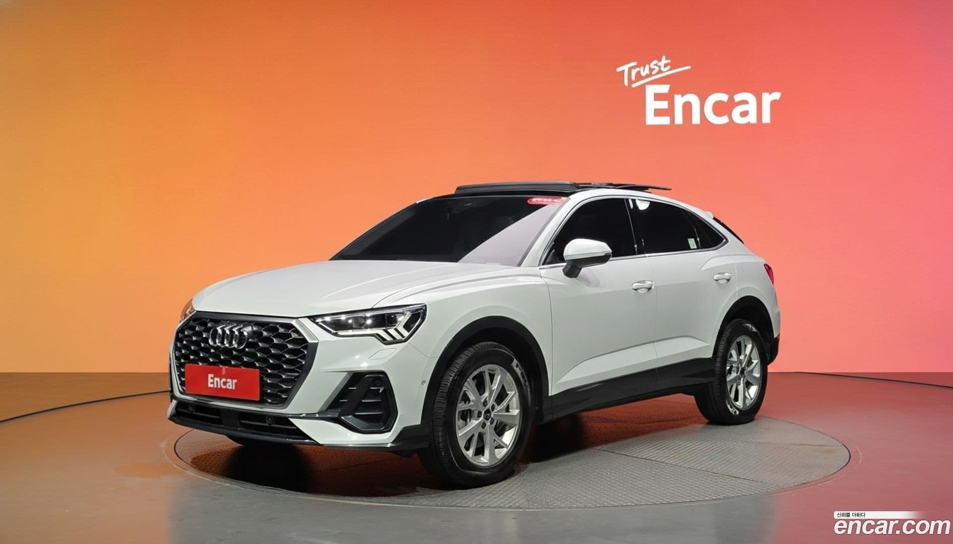 Main__Slider__Photo:Q3 Audi 2023.11-0