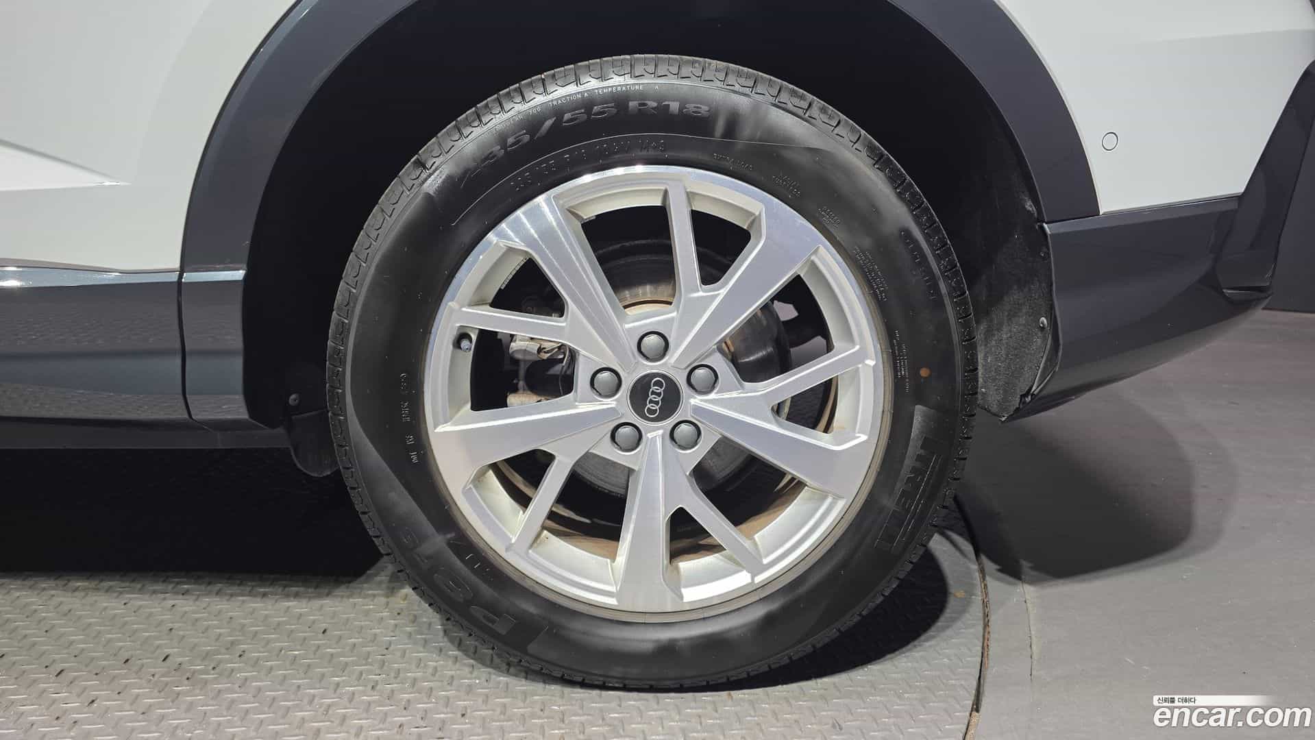 Q3 Audi 2023.11-OUTER-031