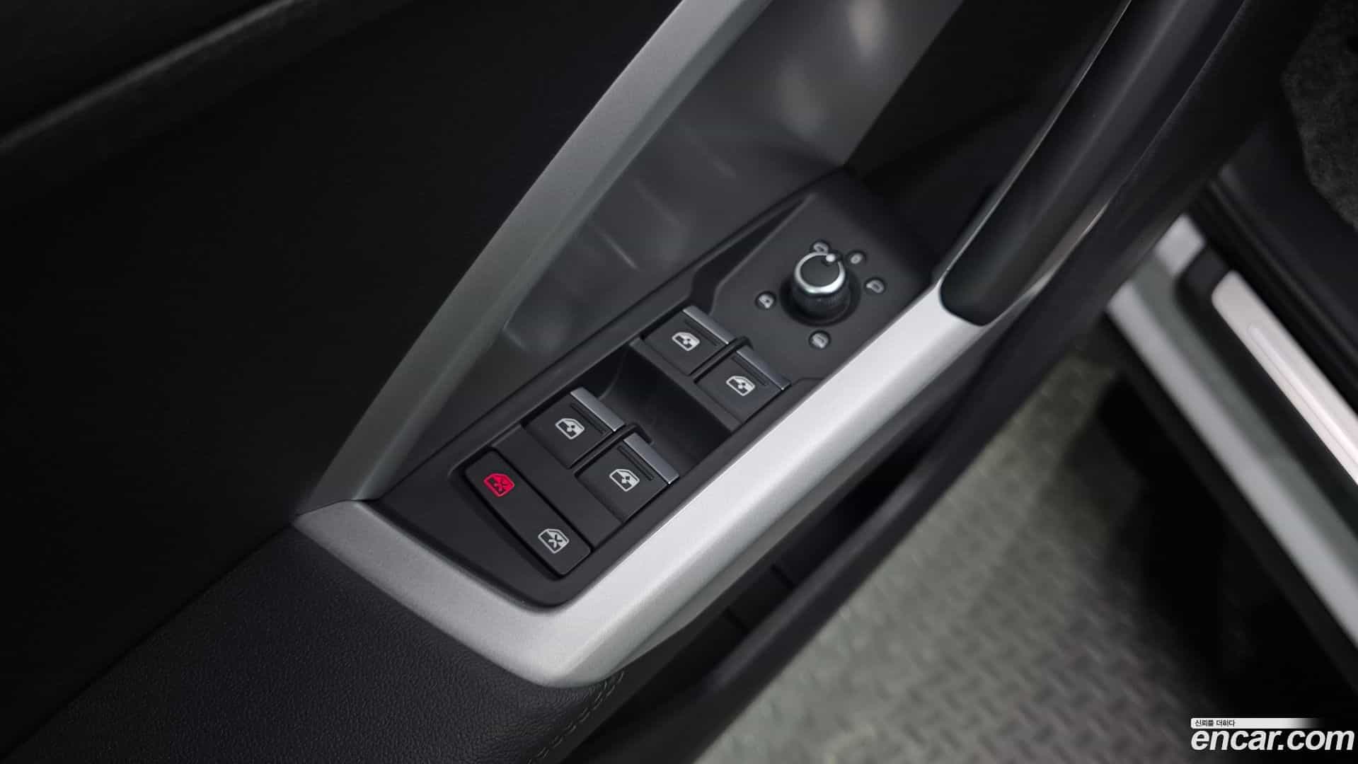 Q3 Audi 2023.11-OPTION-042