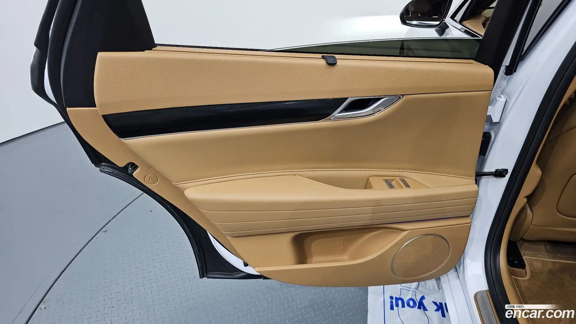 G80 Genesis 2024.5-INNER-035