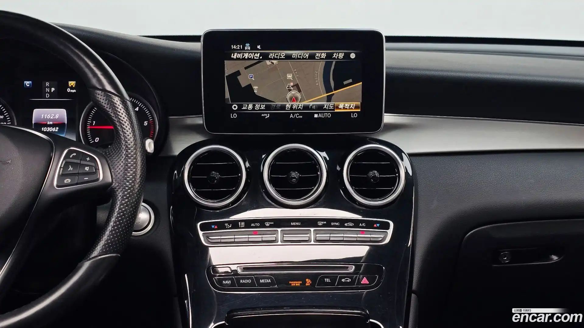 GLC-Class Mercedes-Benz 2018.2-OPTION-016
