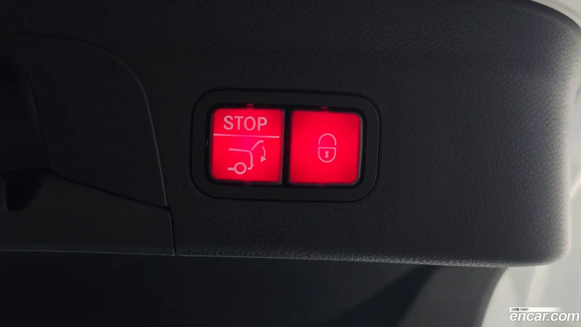 GLC-Class Mercedes-Benz 2018.2-OPTION-020
