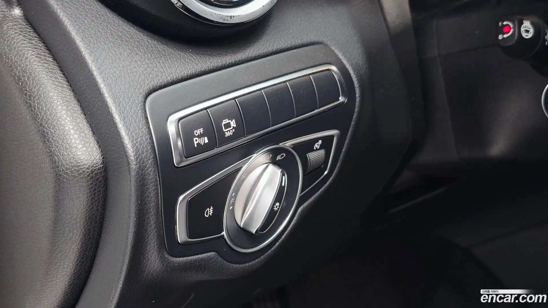 GLC-Class Mercedes-Benz 2018.2-OPTION-023