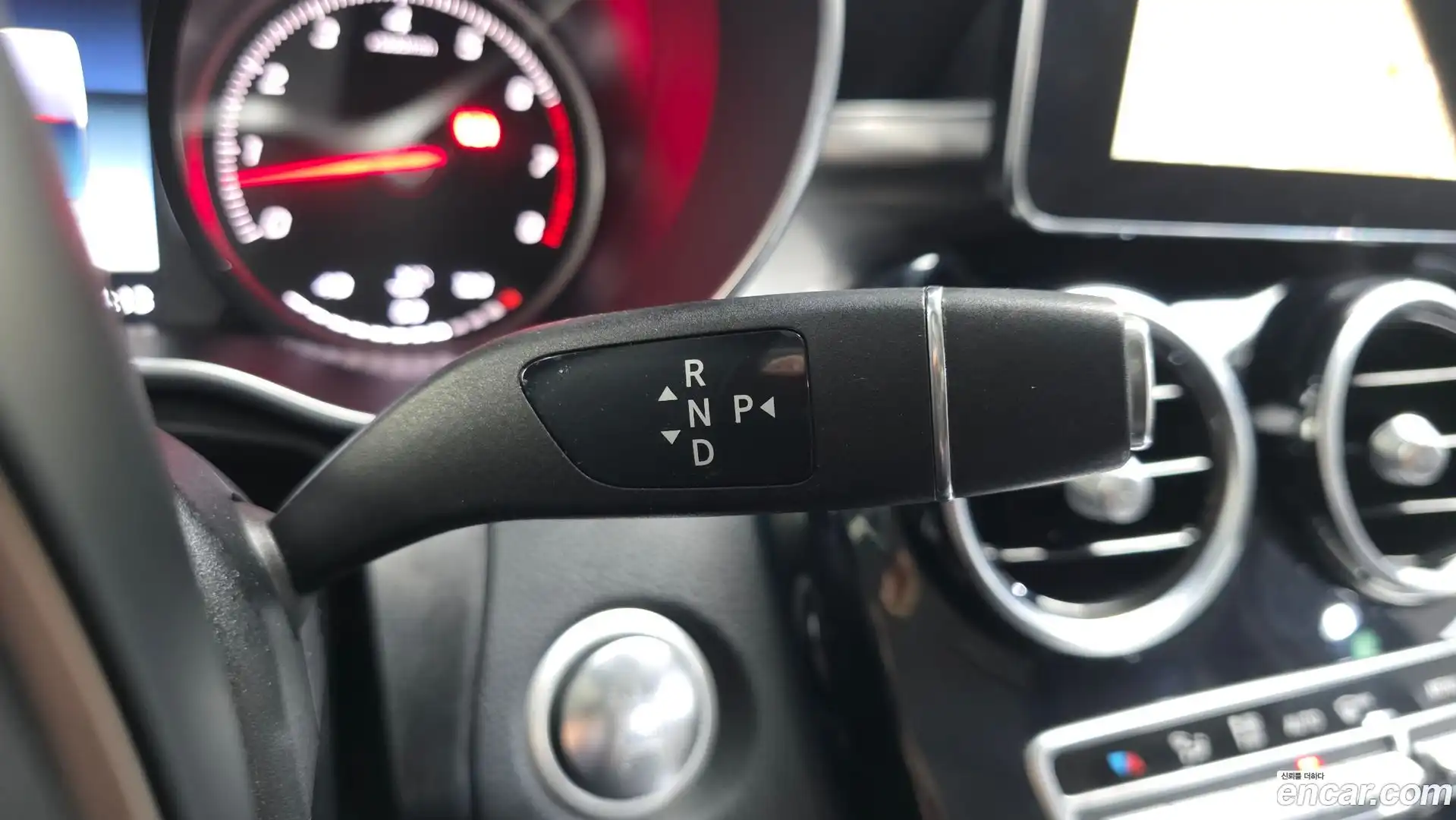C-Class Mercedes-Benz 2016.8-INNER-009