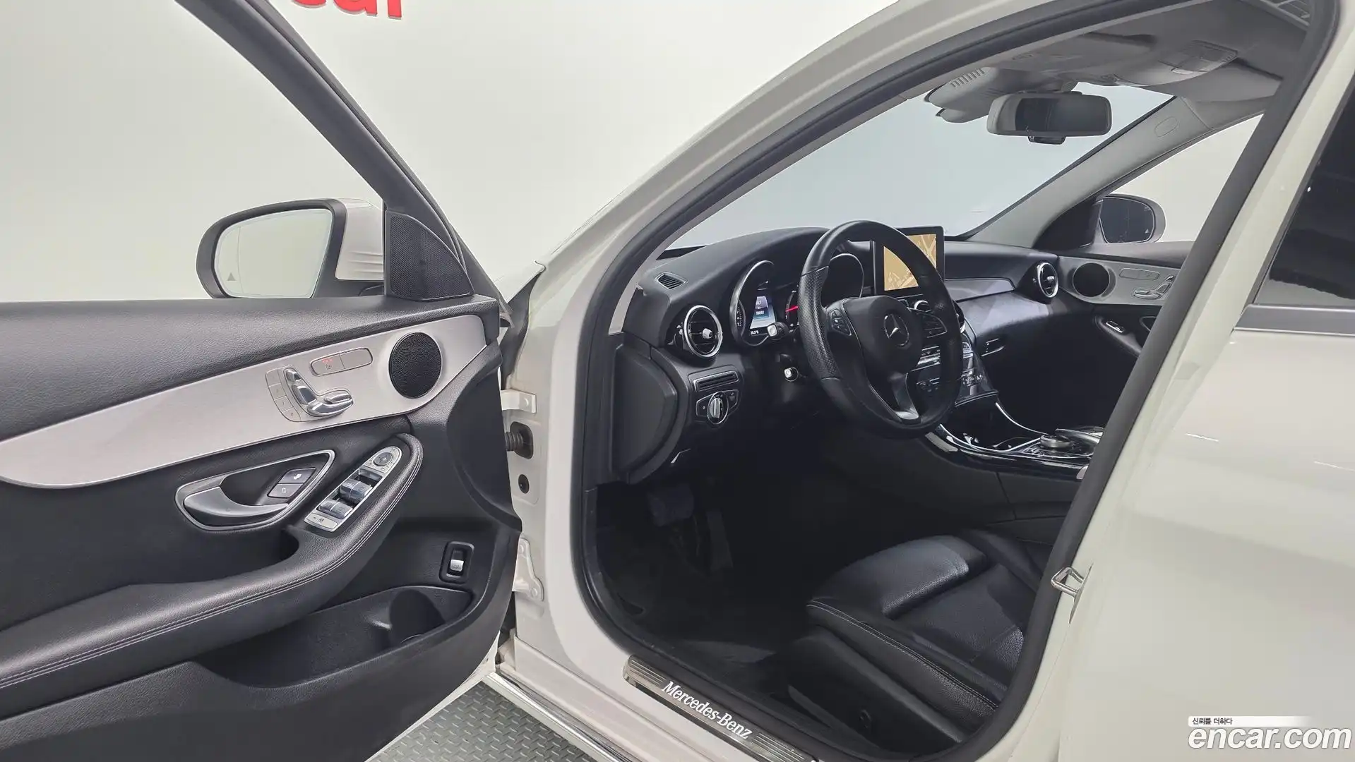 C-Class Mercedes-Benz 2016.8-INNER-010