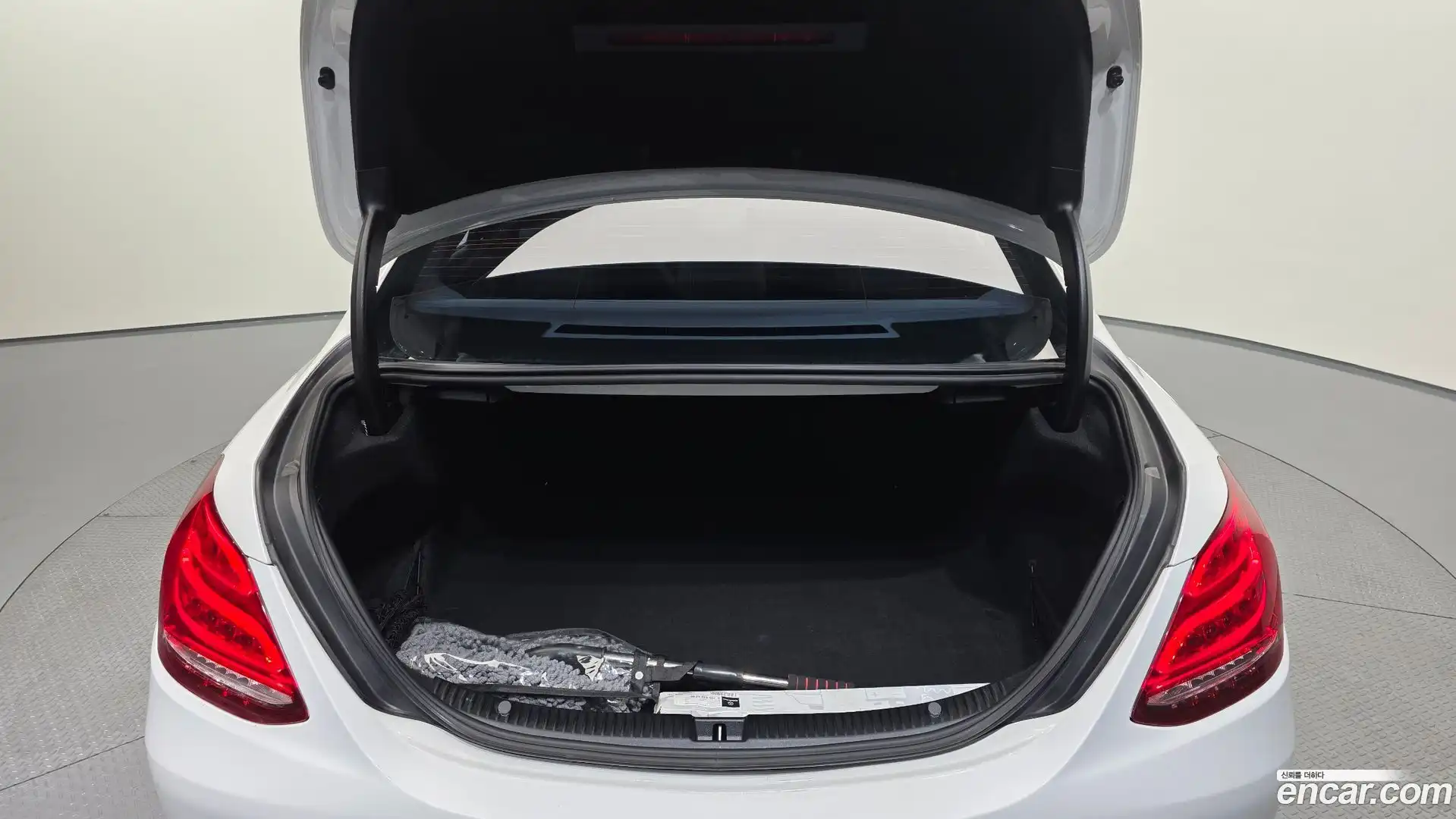 C-Class Mercedes-Benz 2016.8-OPTION-024