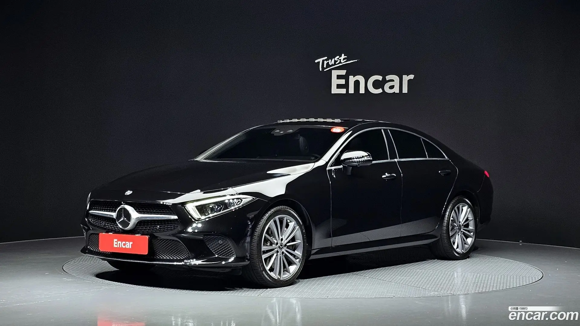Main__Slider__Photo:CLS-Class Mercedes-Benz 2019.0-0