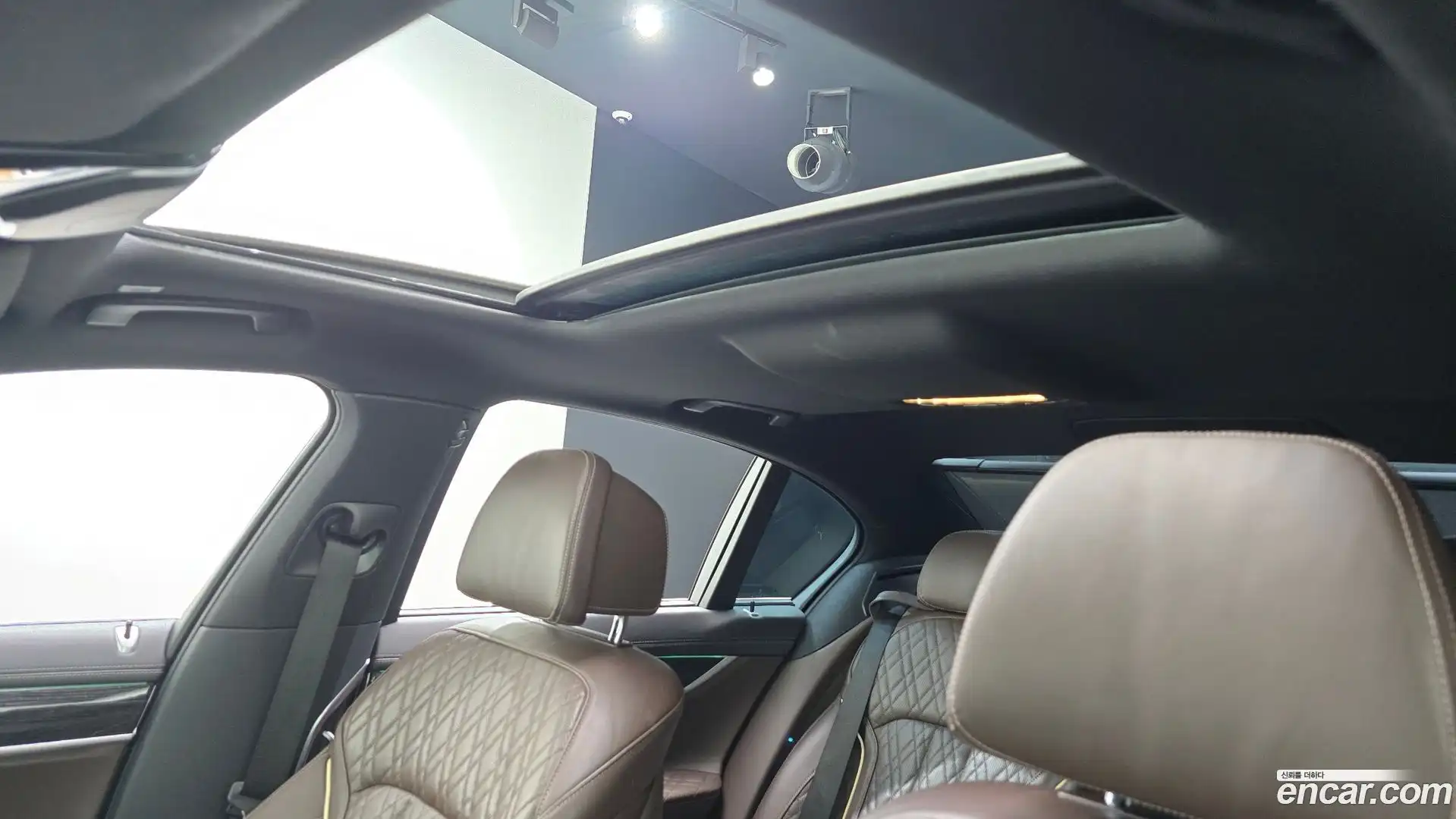 7-Series BMW 2020.6-OPTION-020
