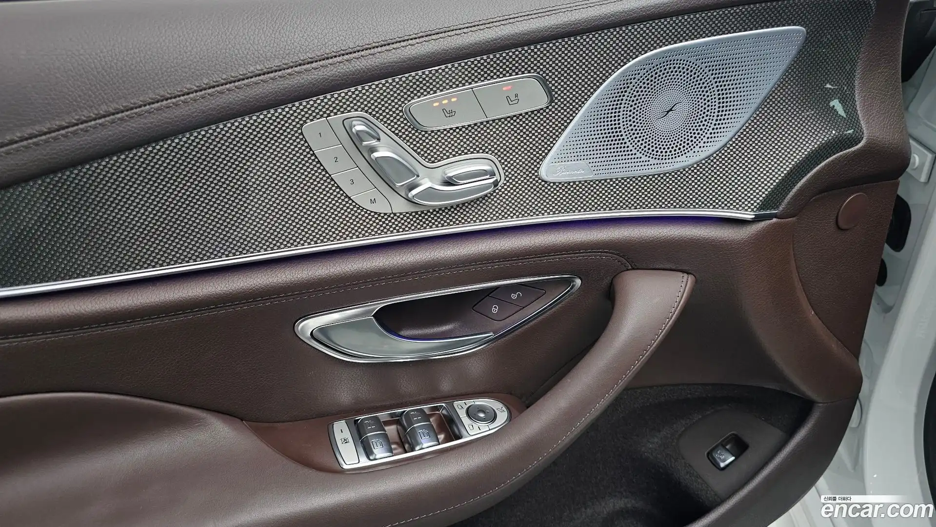 CLS-Class Mercedes-Benz 2019.11-OPTION-022