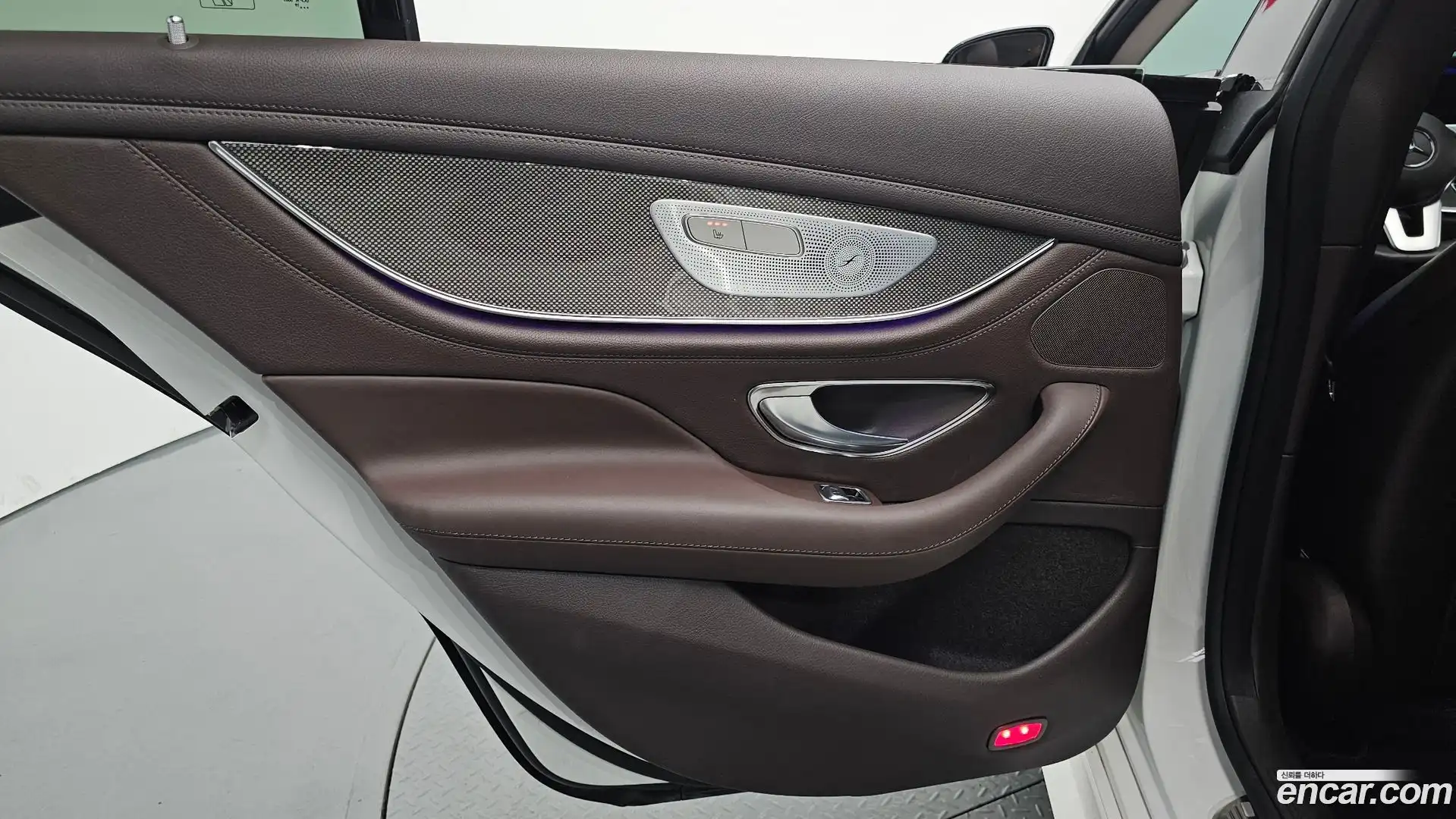 CLS-Class Mercedes-Benz 2019.11-INNER-035