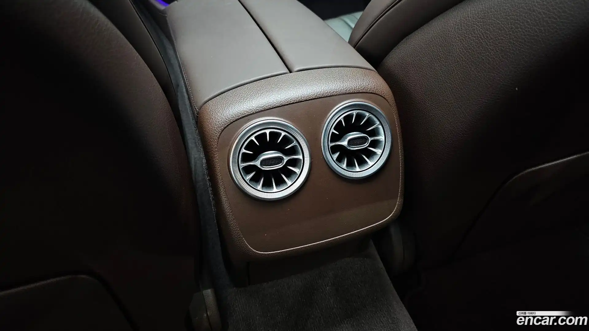 CLS-Class Mercedes-Benz 2019.11-OPTION-044