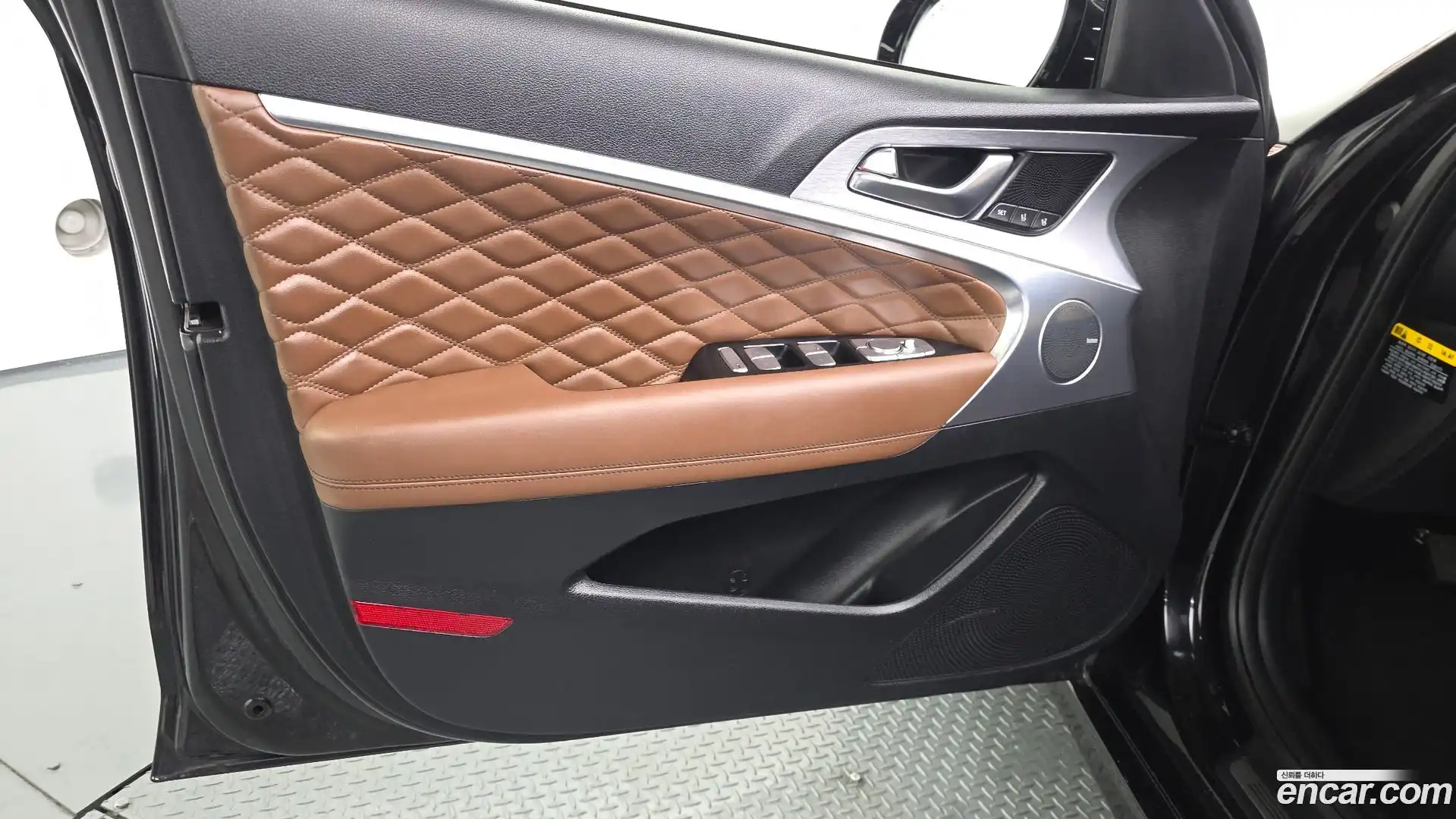 G70 Genesis 2019.4-INNER-034
