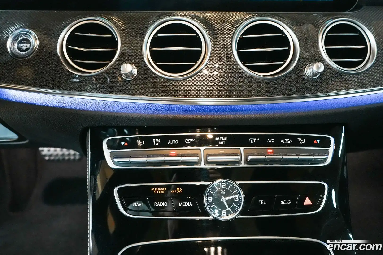 E-Class Mercedes-Benz 2020.8-OPTION-017