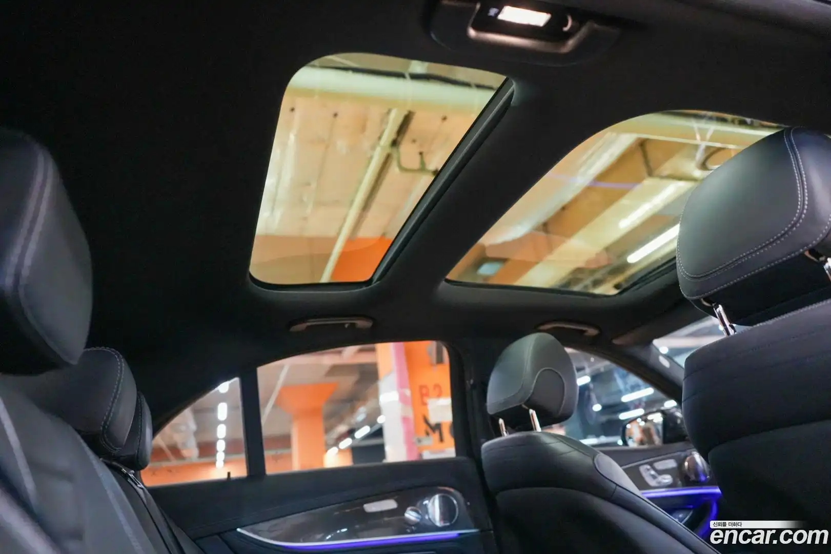 E-Class Mercedes-Benz 2020.8-OPTION-021