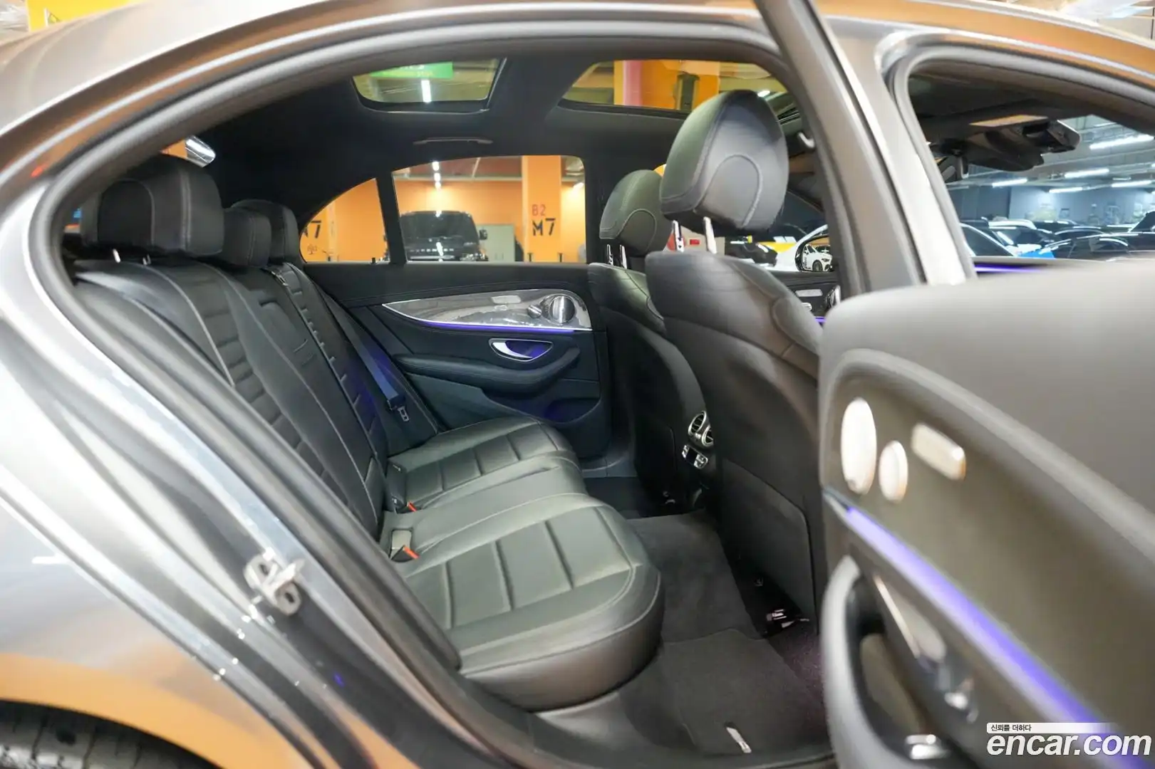 E-Class Mercedes-Benz 2020.8-OPTION-022