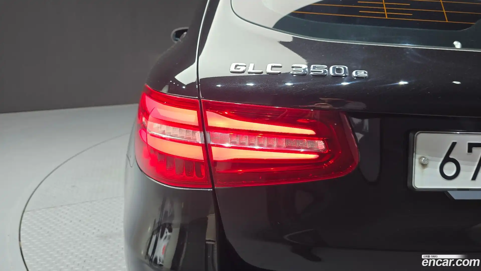 GLC-Class Mercedes-Benz 2018.6-OUTER-033