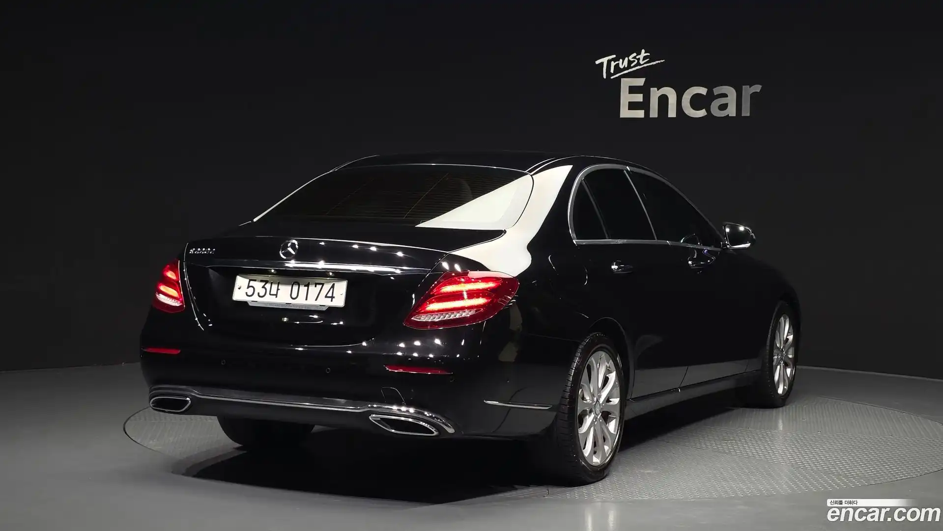 E-Class Mercedes-Benz 2016.7-OUTER-002