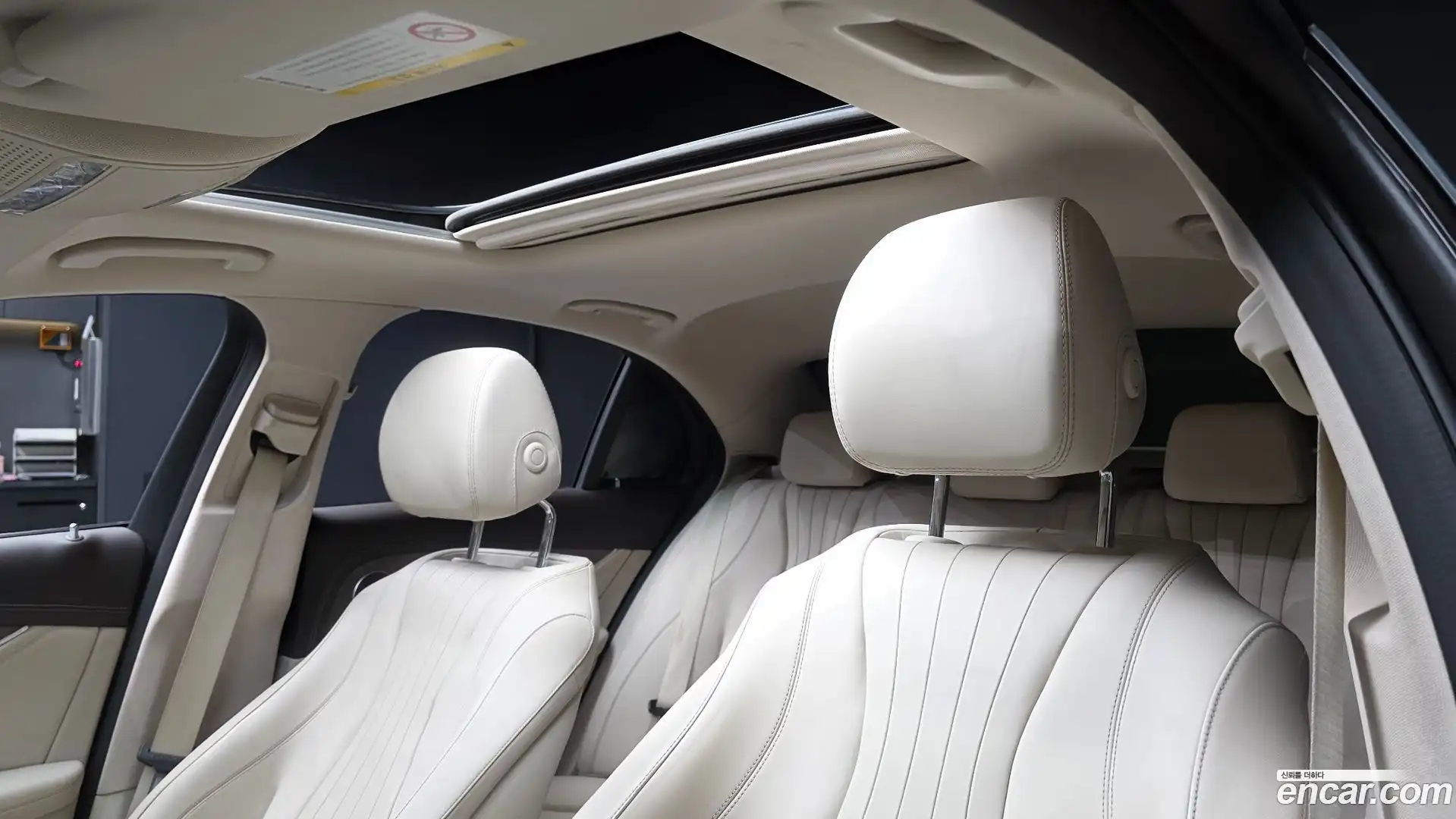 E-Class Mercedes-Benz 2016.7-OPTION-022