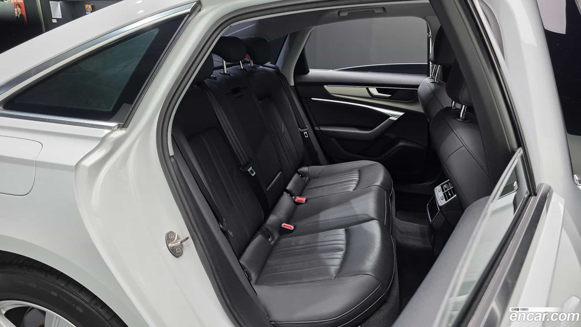 A6 Audi 2021.8-OPTION-015