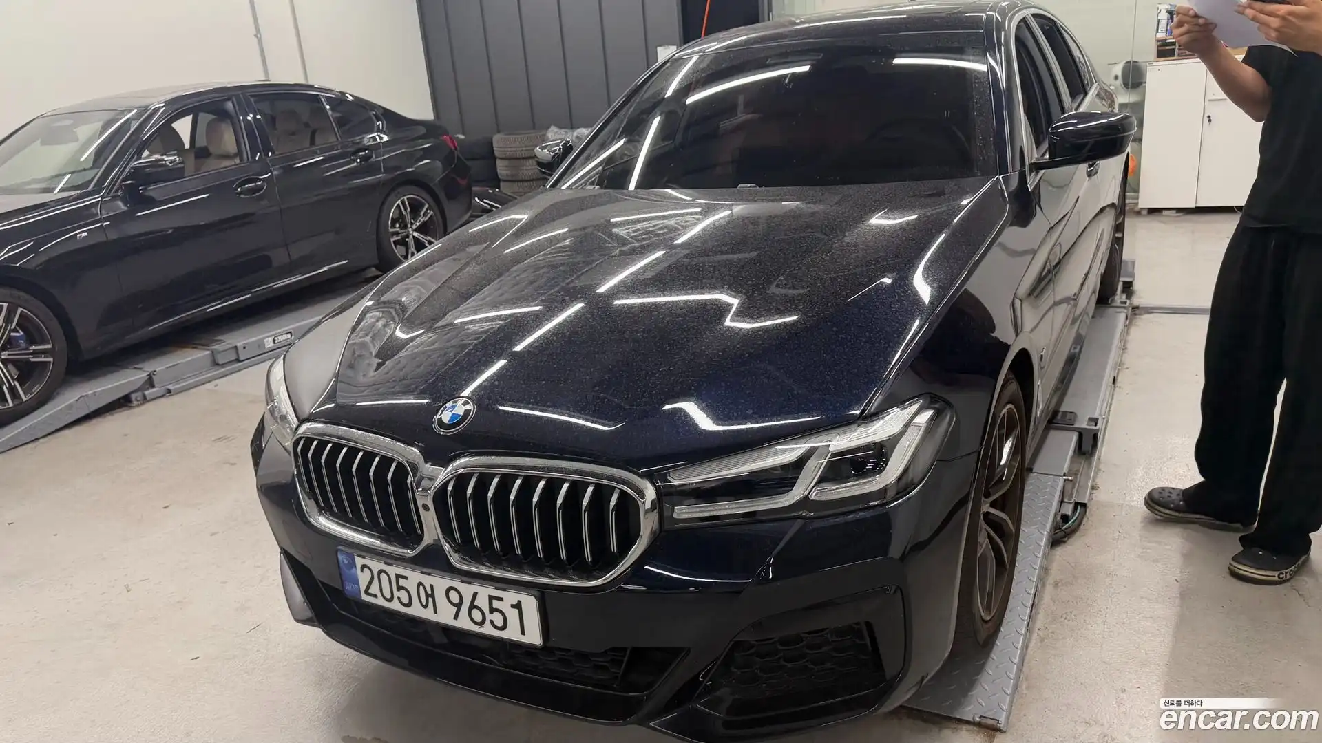 5-Series BMW 2023.7-OUTER-002