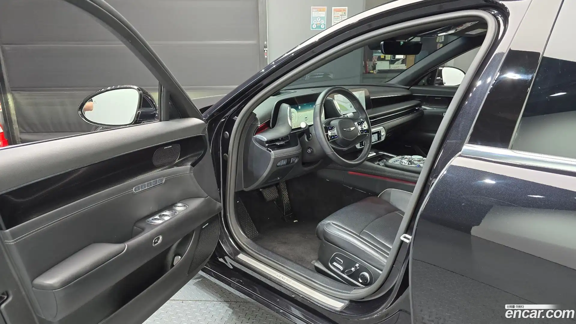 G90 Genesis 2023.11-INNER-010