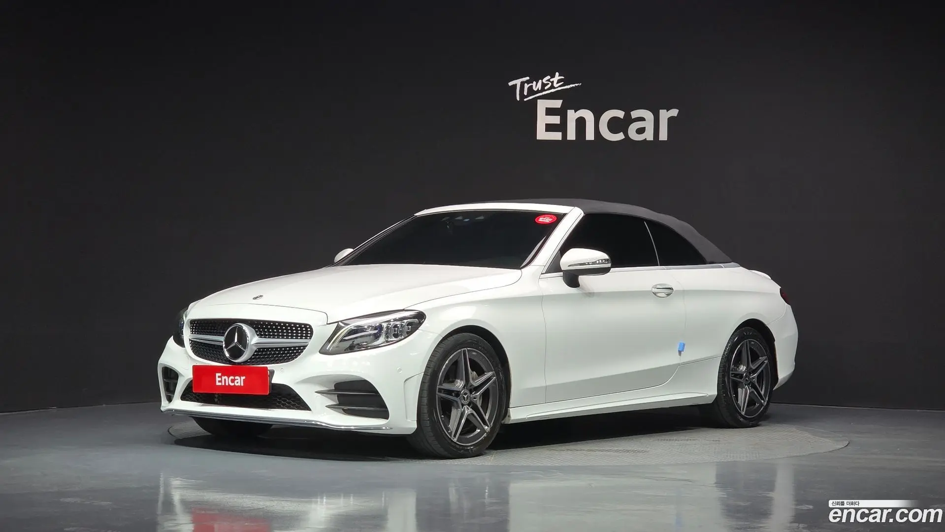 Main__Slider__Photo:C-Class Mercedes-Benz 2022.8-0