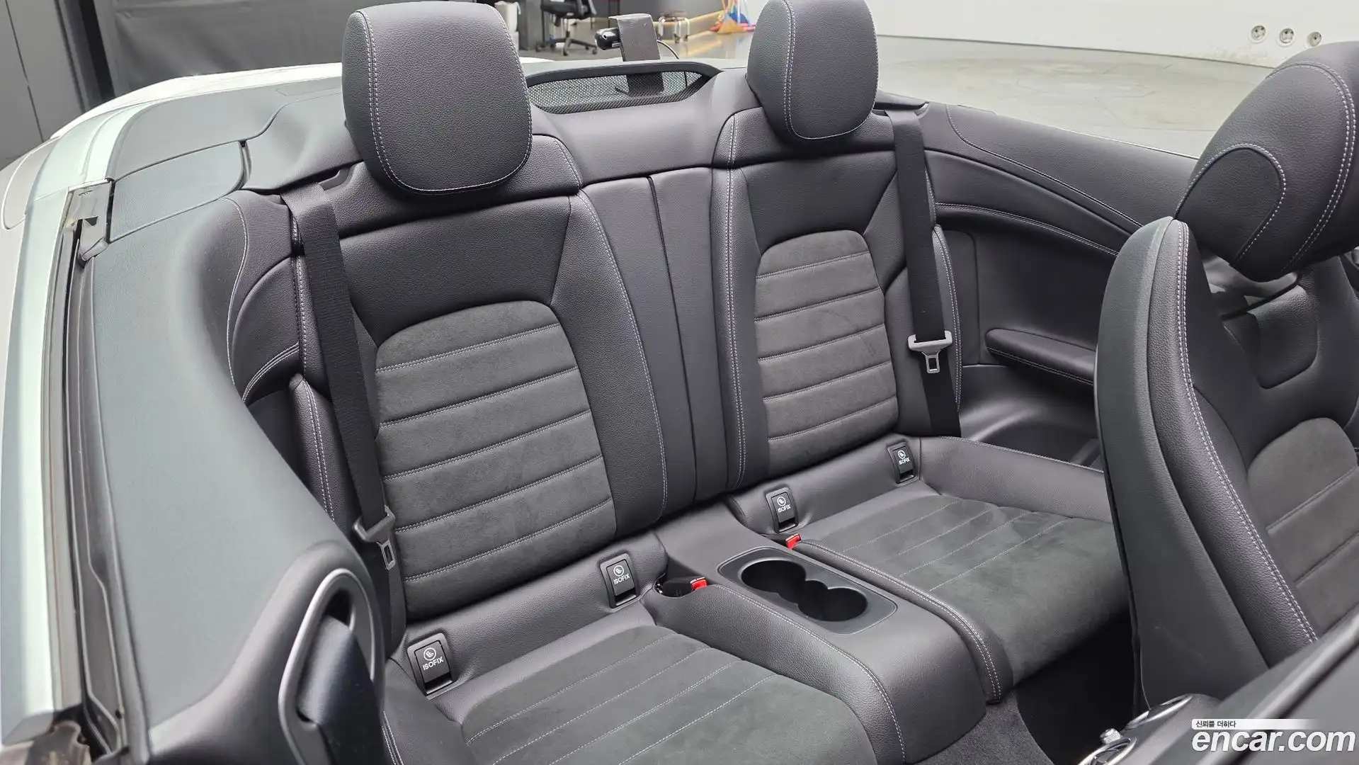 C-Class Mercedes-Benz 2022.8-OPTION-015