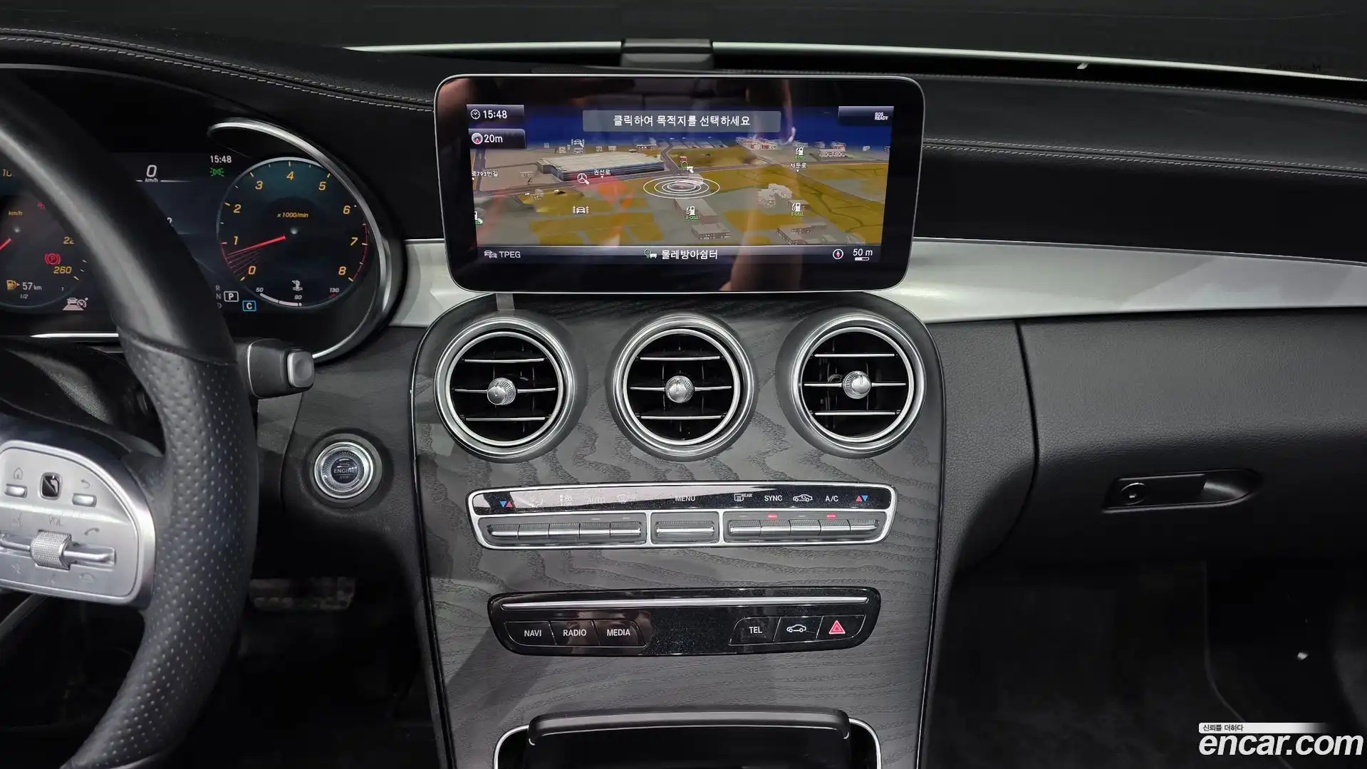 C-Class Mercedes-Benz 2022.8-OPTION-018