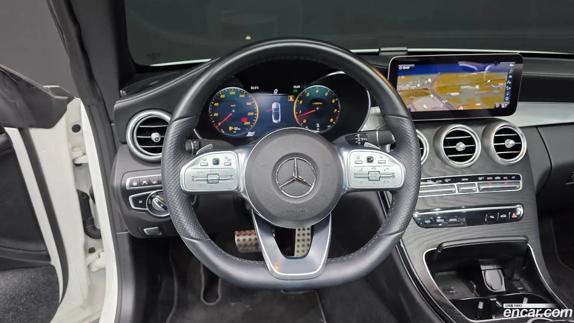 C-Class Mercedes-Benz 2022.8-OPTION-019