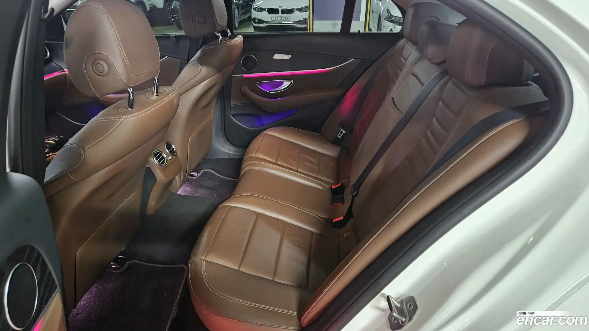 E-Class Mercedes-Benz 2018.5-OPTION-015