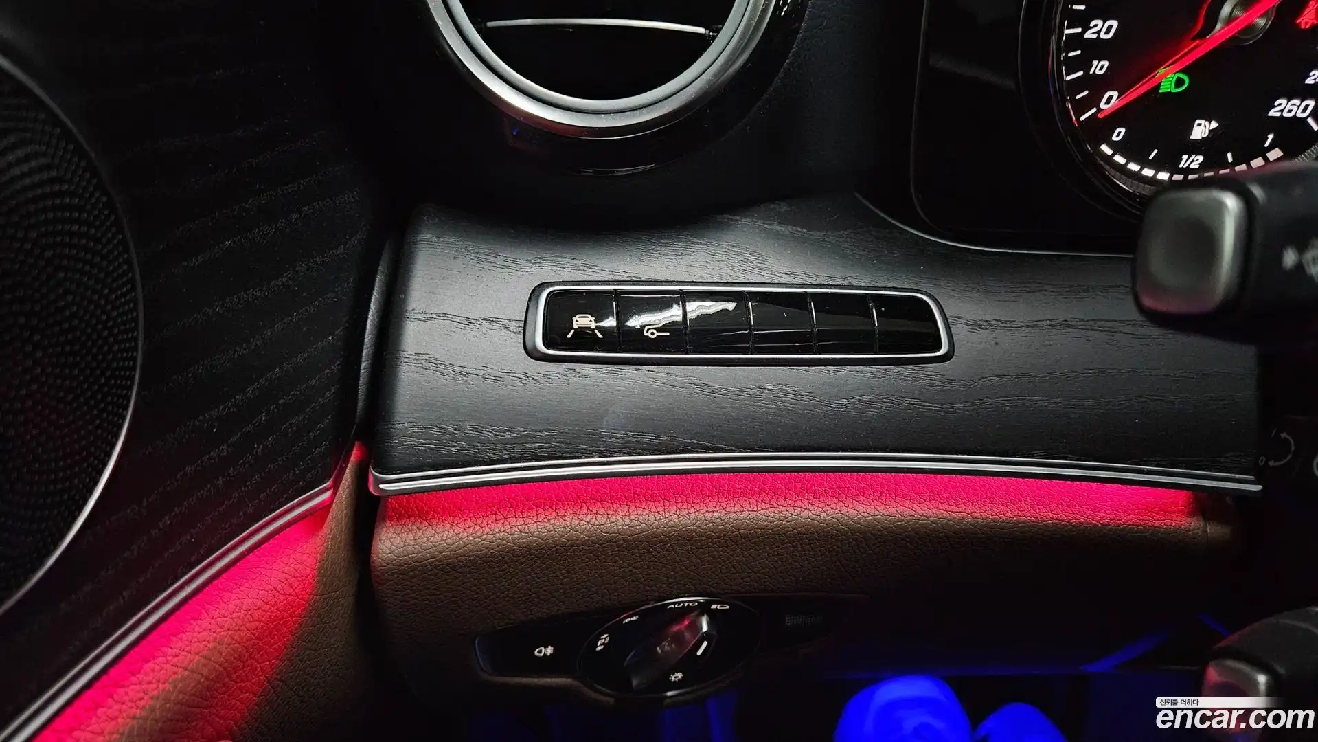 E-Class Mercedes-Benz 2018.5-OPTION-019