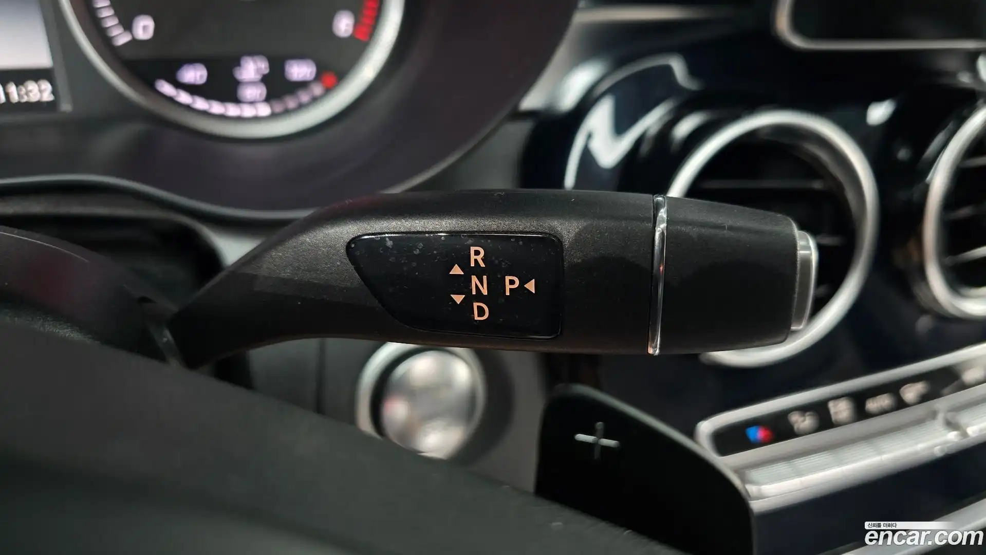 C-Class Mercedes-Benz 2015.8-INNER-009