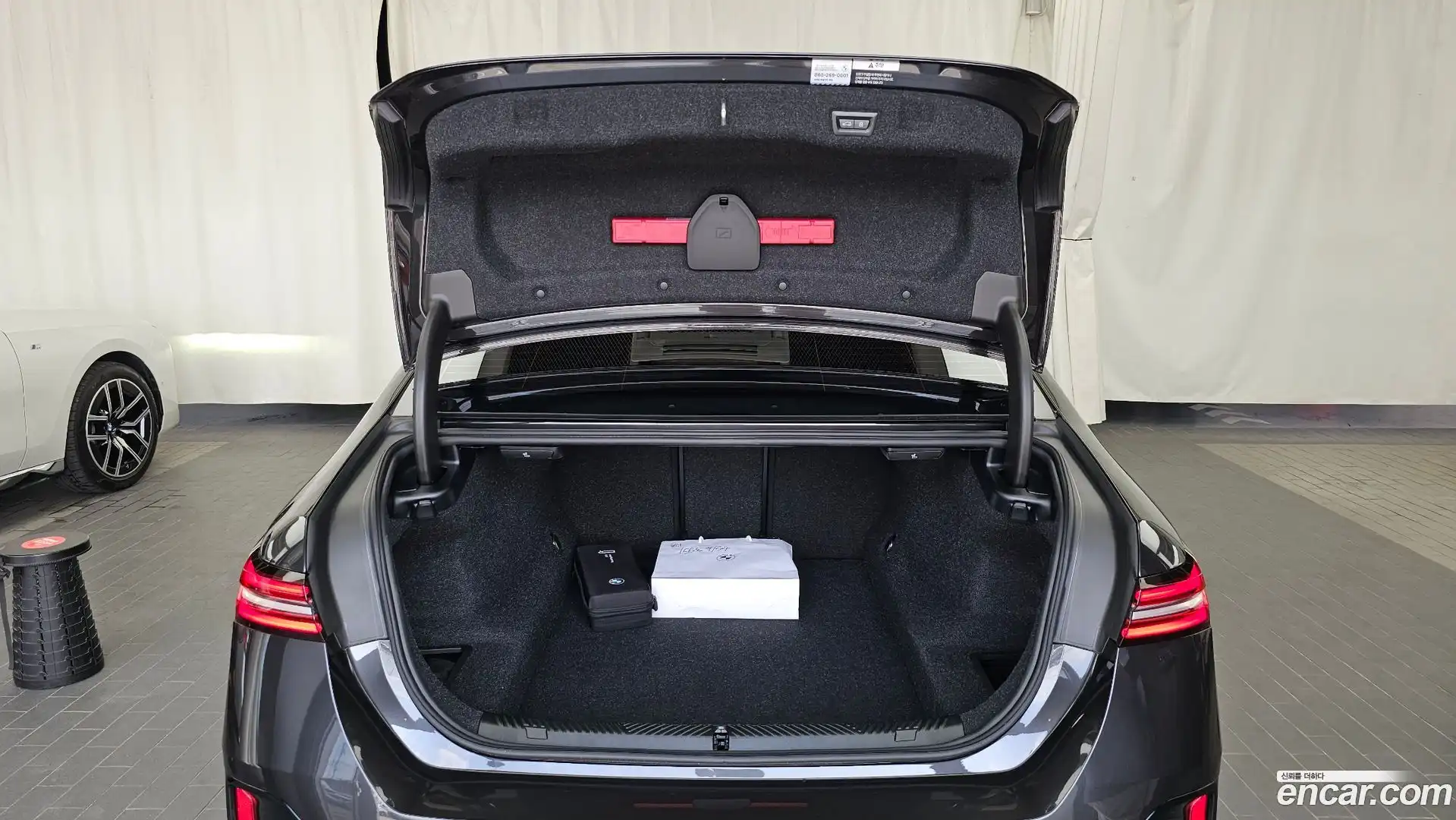 5-Series BMW 2025.8-OPTION-024