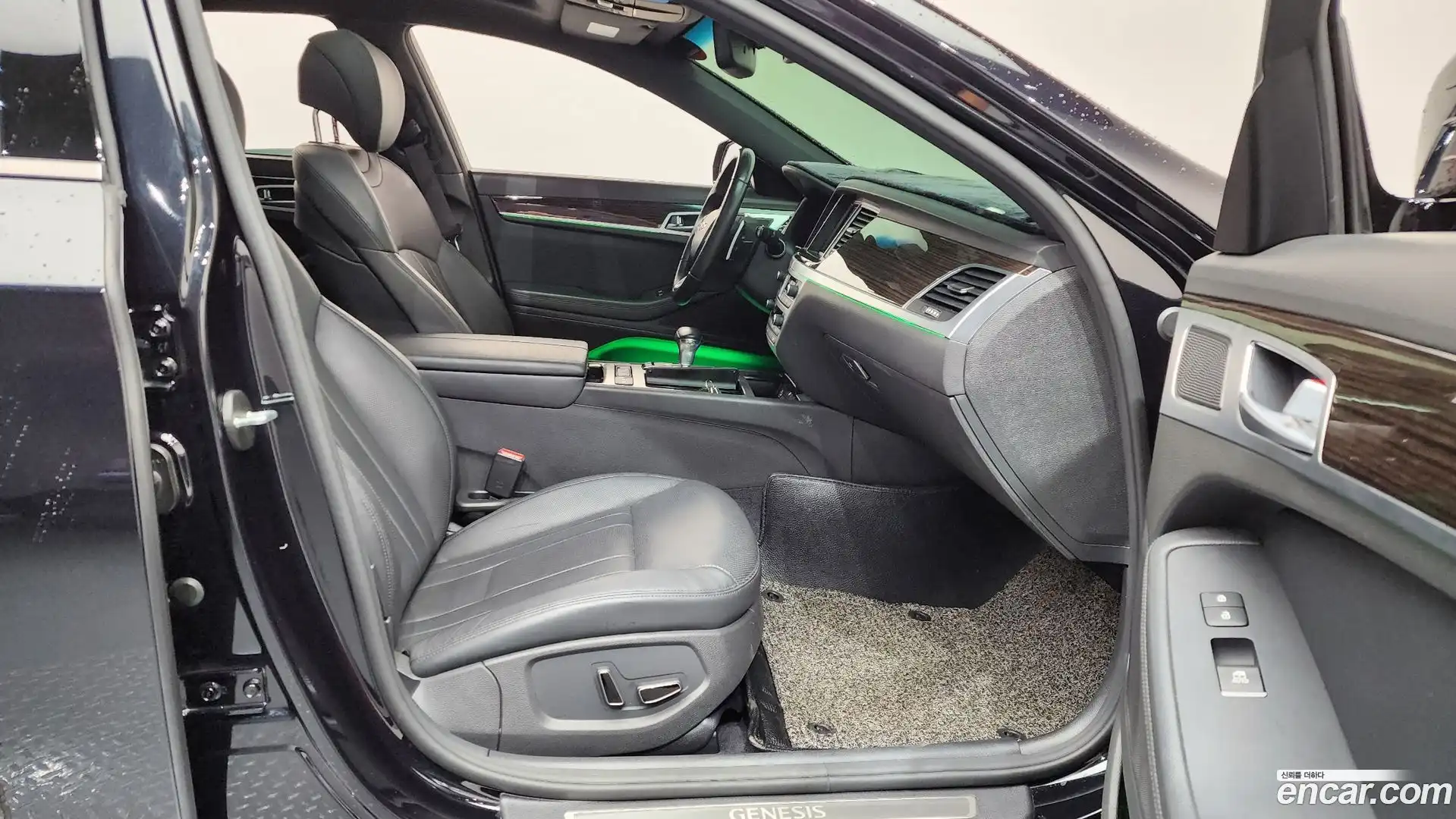 G80 Genesis 2019.7-INNER-036
