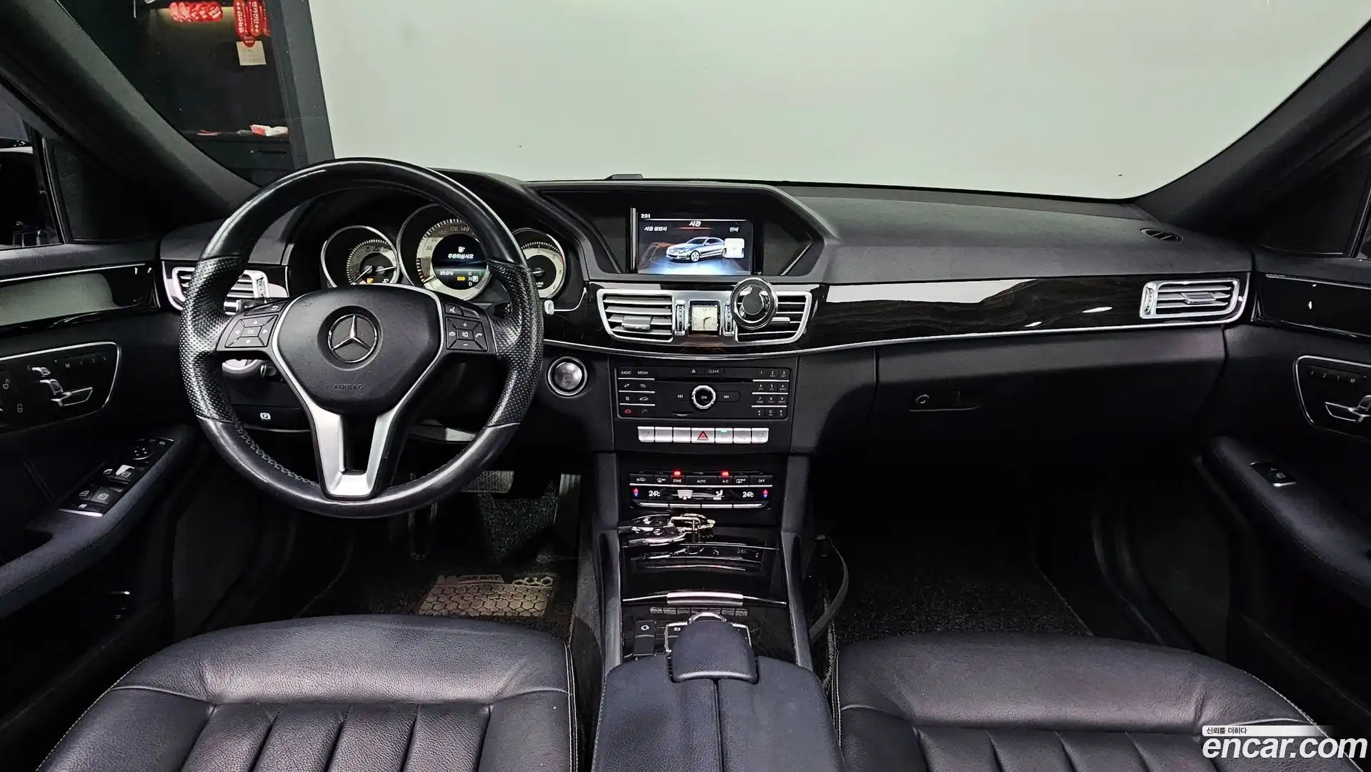 E-Class Mercedes-Benz 2015.6-INNER-007