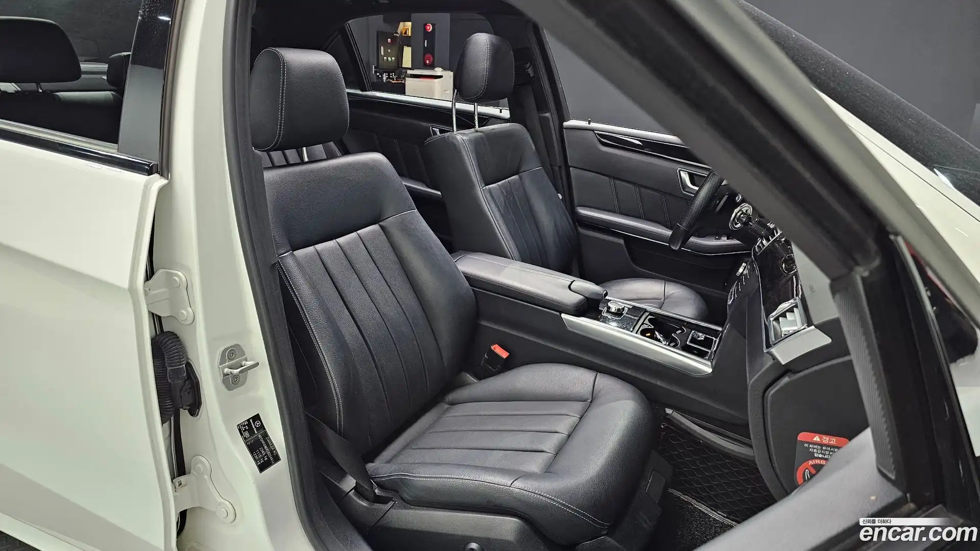 E-Class Mercedes-Benz 2015.6-INNER-010