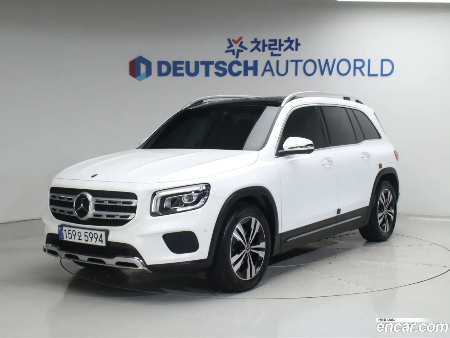 Main__Slider__Photo:GLB-Class Mercedes-Benz 2022.7-0