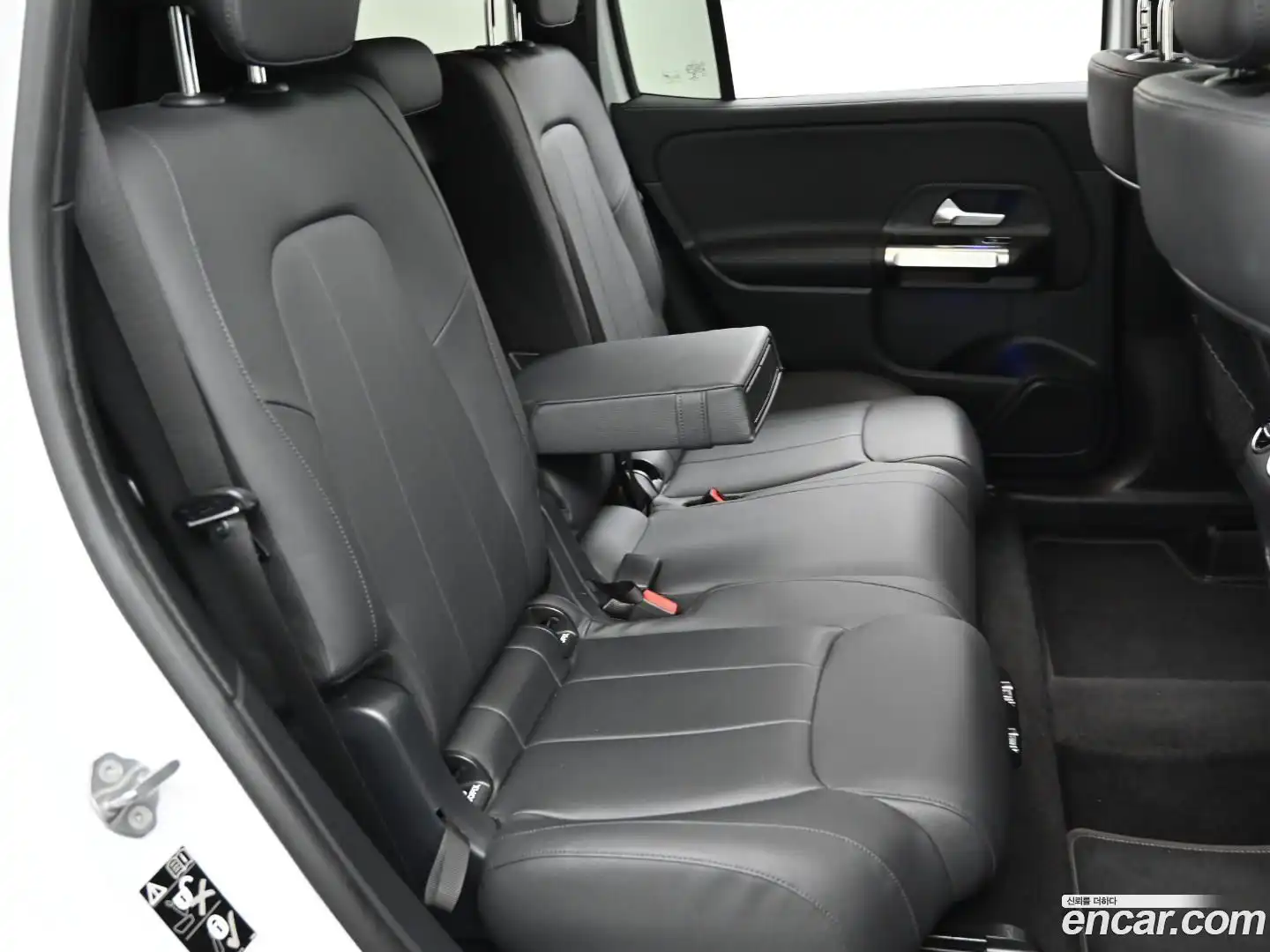 GLB-Class Mercedes-Benz 2022.7-OPTION-016