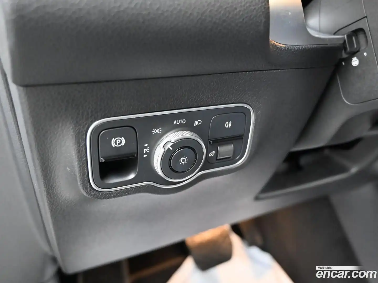 GLB-Class Mercedes-Benz 2022.7-OPTION-021