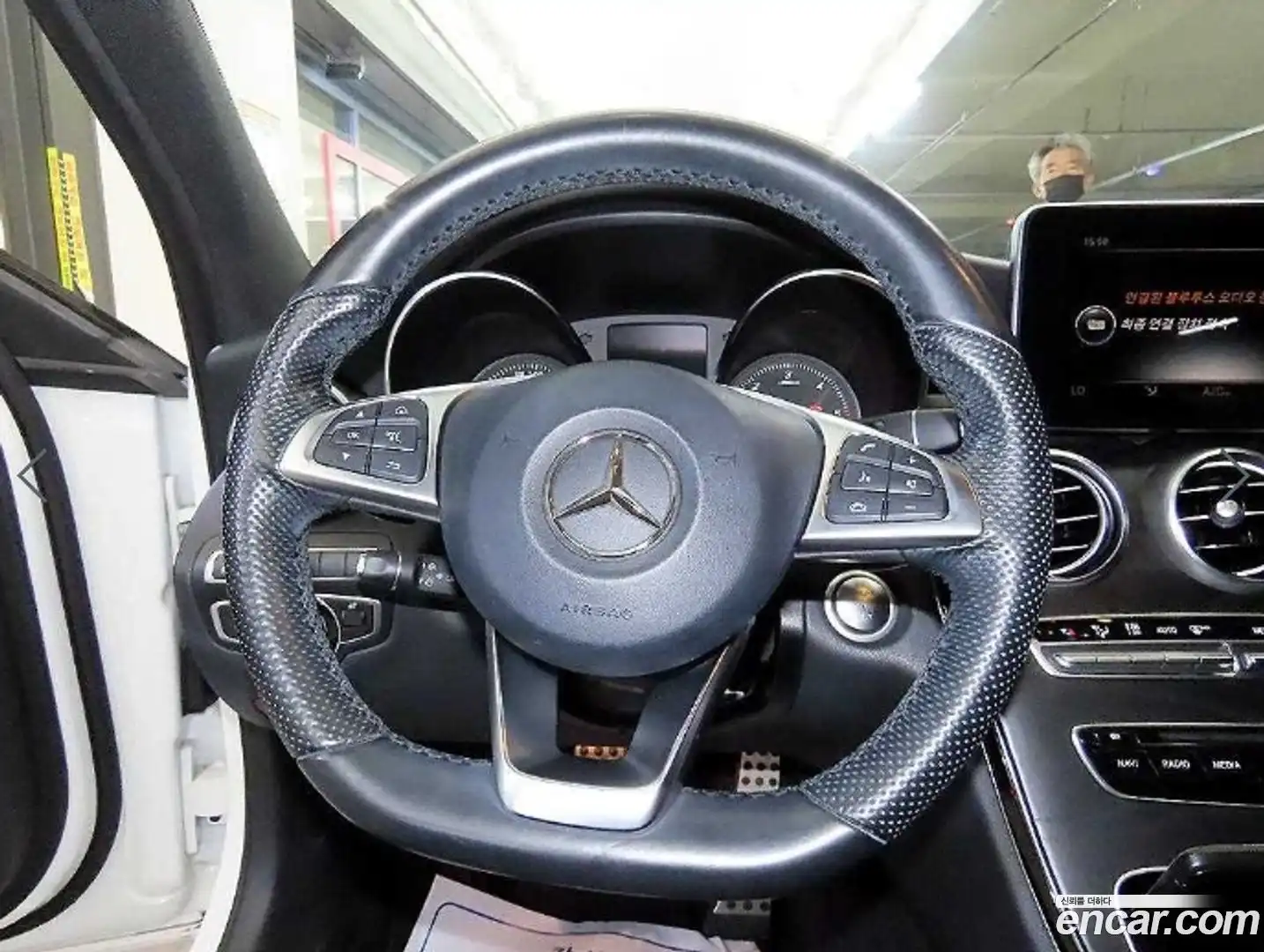 C-Class Mercedes-Benz 2017.3-INNER-008