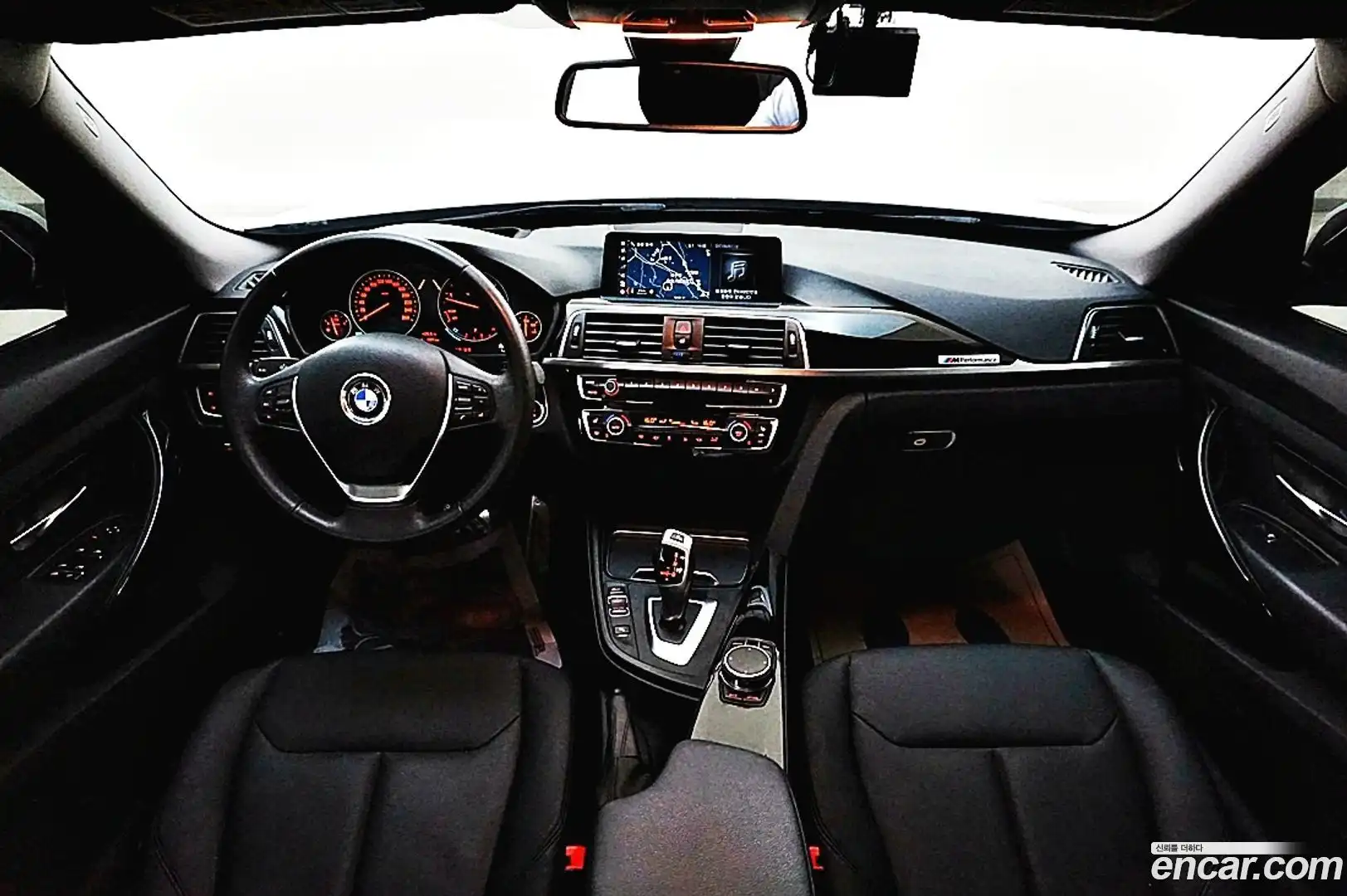 Gran Turismo BMW 2018.1-INNER-007