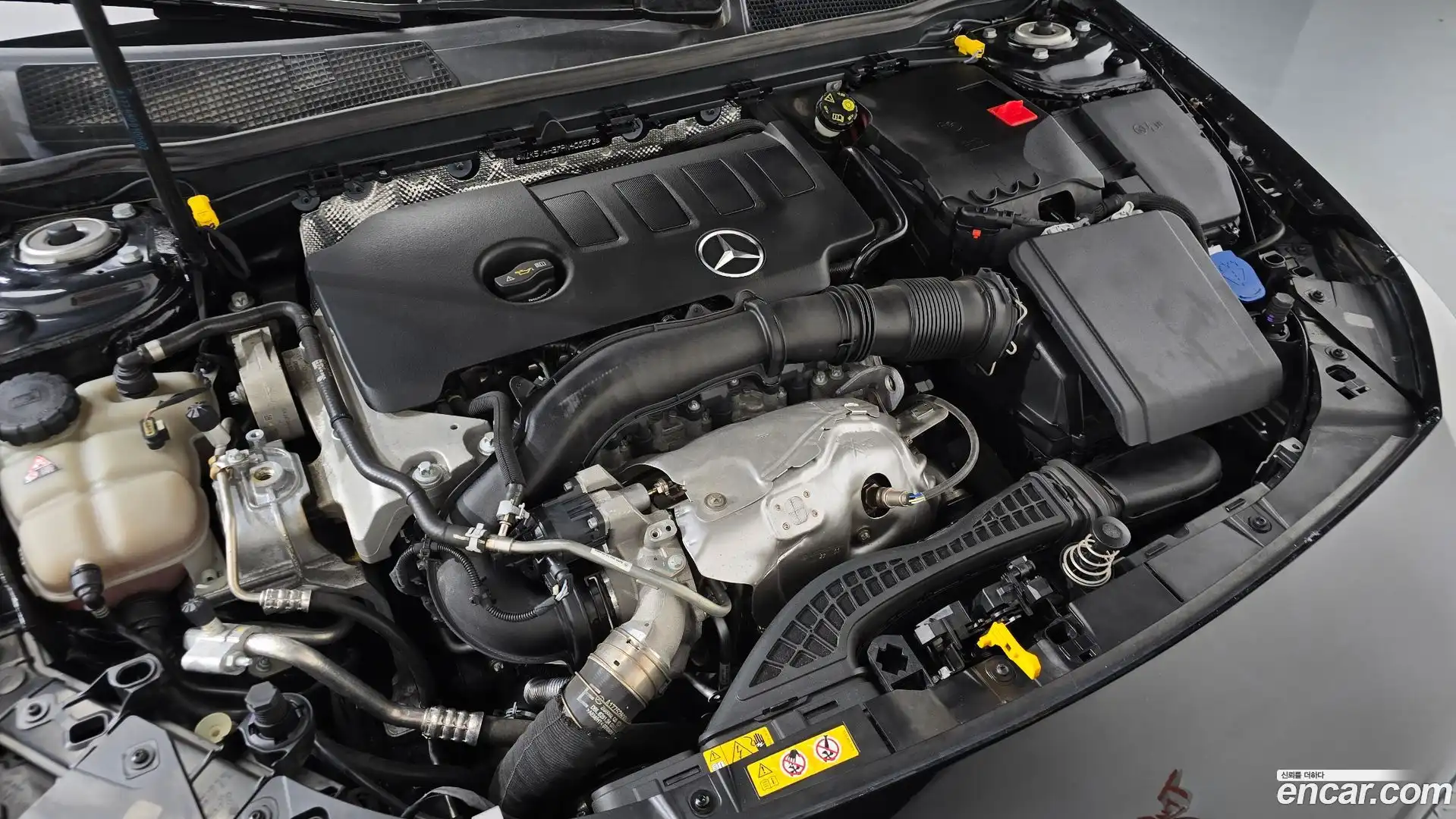 CLA-Class Mercedes-Benz 2023.5-OUTER-006
