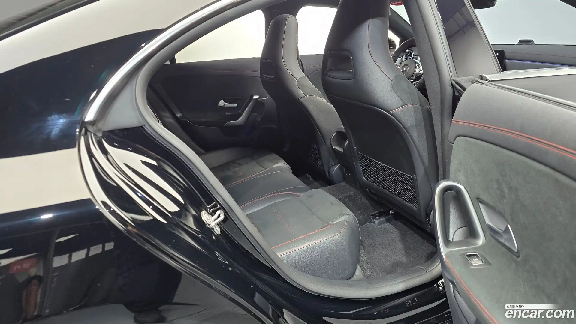 CLA-Class Mercedes-Benz 2023.5-OPTION-015