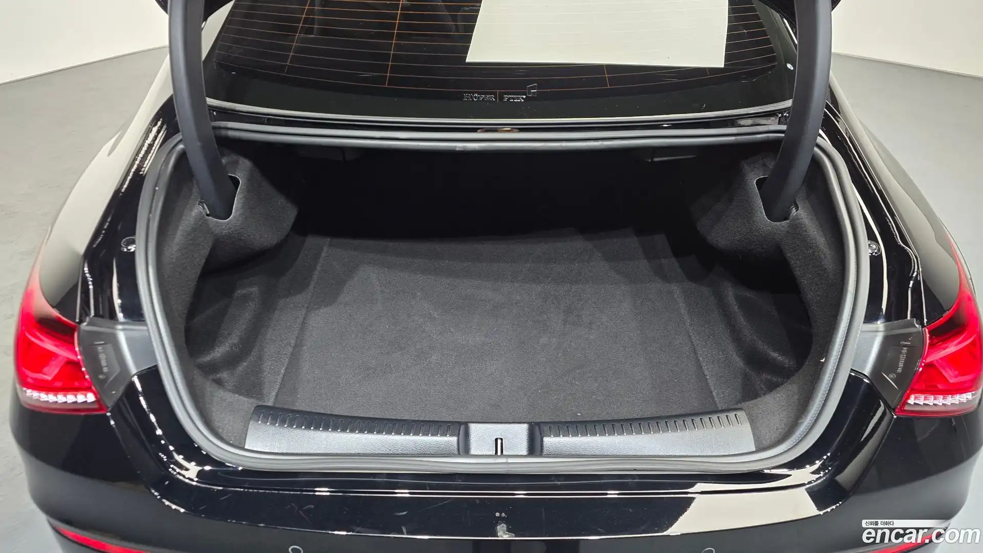 CLA-Class Mercedes-Benz 2023.5-OPTION-022