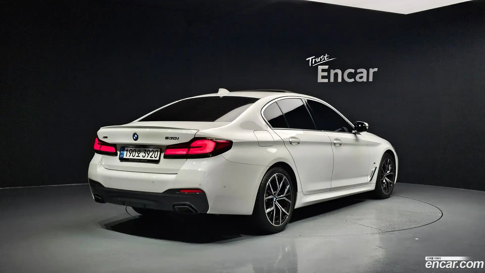 5-Series BMW 2022.9-OUTER-002