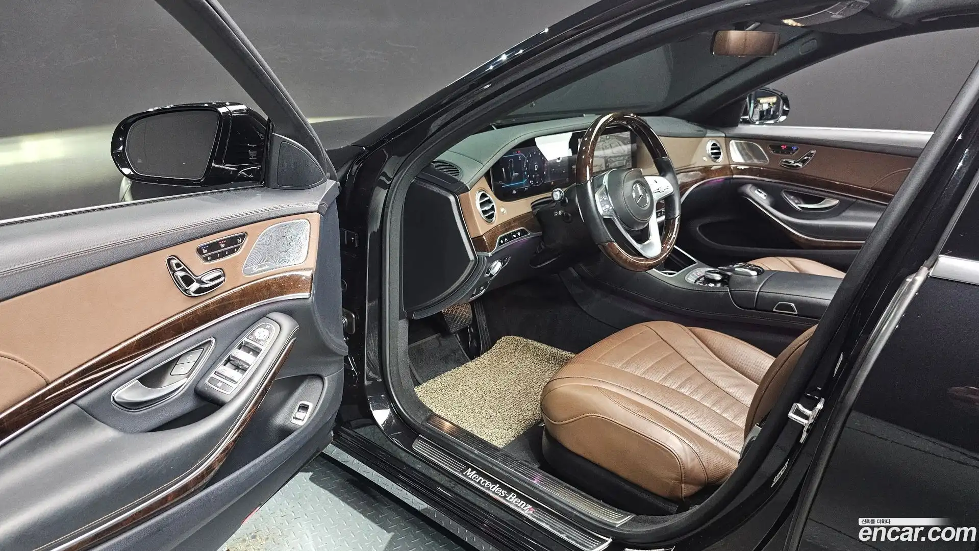 S-Class Mercedes-Benz 2018.4-INNER-010