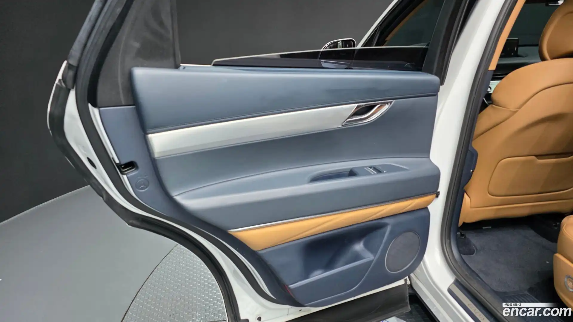 GV80 Genesis 2021.8-INNER-035